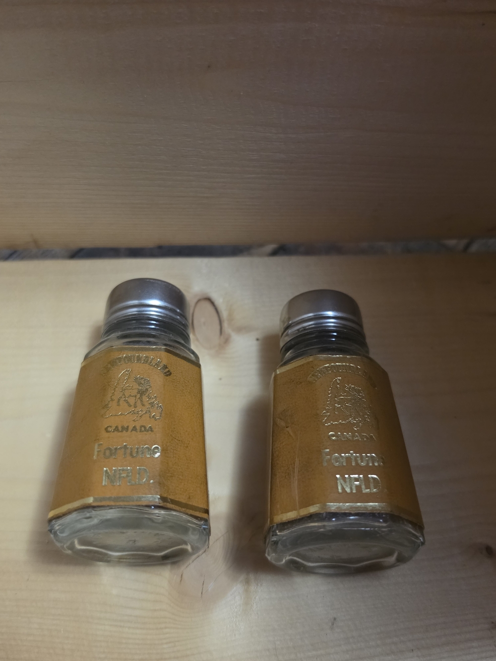 Newfoundland Souvenir Salt & Pepper Shakers – Fortune NFLD Gold Foil Map Label